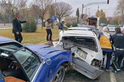 Elazığ’da 4 araçlı zincirleme kaza: 1 yaralı
