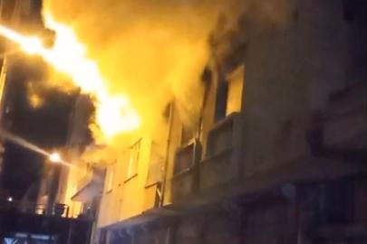 Elazığ’da metruk binada yangın