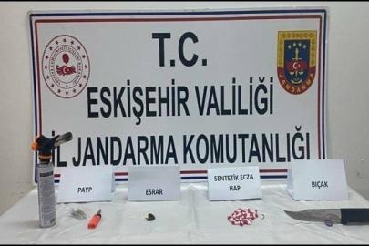 Eskişehir’e uyuşturucu getirmek isteyen şüpheliler jandarma tarafından yakalandı