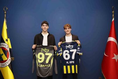Fenerbahçe, Kamil Efe Üregen ve Kuzey Sapaz ile profesyonel sözleşme imzaladı
