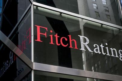 Fitch, Ukrayna'nın kredi notunu yükseltti