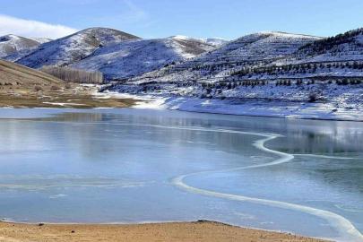 Gökçedere Göleti buz tuttu