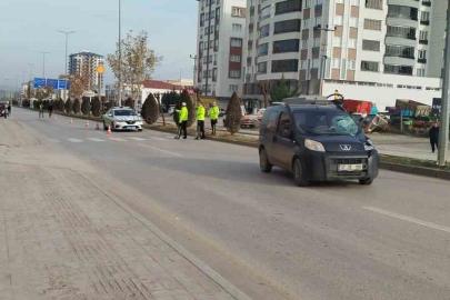 Hafif ticari aracın çarptığı yaya hayatını kaybetti