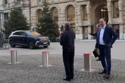 Hamburg Başkonsolosu Alver'e Togg eşlik etti