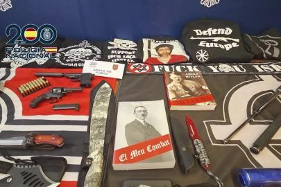 İspanya'da Neonazi hücresine polis baskını