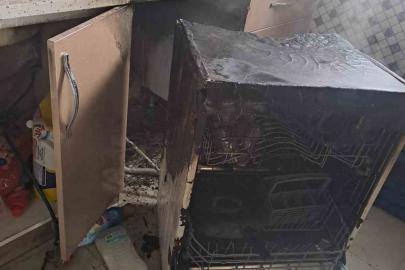 İtfaiyenin hızlı müdahalesiyle alevler diğer odalara sıçramadan söndürüldü