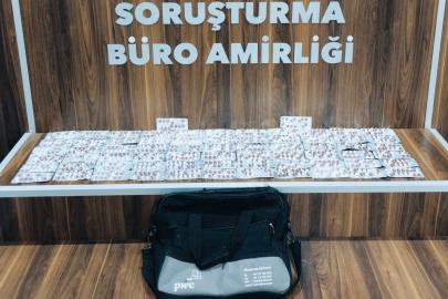 İzmir’de zehir tacirlerine operasyon: 894 hap ele geçirildi