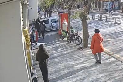 Kadınlar arasında çıkan kavga kameraya yansıdı