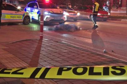 Kamyon ile çarpışan motosikletin 17 yaşındaki sürücüsü hayatını kaybetti