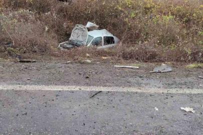 Karşı şeride geçen otomobil ticari araçla çarpıştı: 1 yaralı