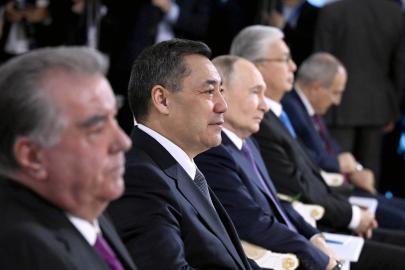 Kırgızistan, Özbekistan ve Tacikistan liderlerine barış ödülü