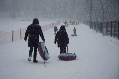 Kış turizminin gözdesi Kartepe’de kar sevinci