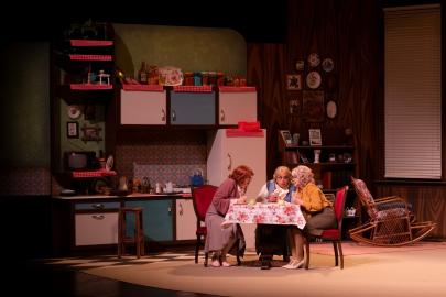 Kocaeli Şehir Tiyatroları "Üç Jokerli Konken" oyunuyla Berlin’de sahne alacak