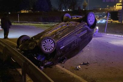 Kontrolden çıkan otomobil takla attı