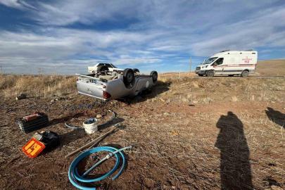 Kulu’da belediye aracı takla attı, 3 personel yaralandı