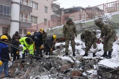 Malatya’da 78 kişinin öldüğü Hakimbey Apartmanı davasında 4 sanığa hapis cezası