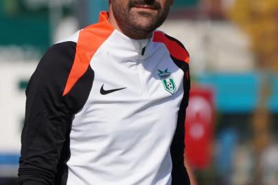 Manavgat Belediyespor, Mustafa Yüksel ile yollarını ayırdı