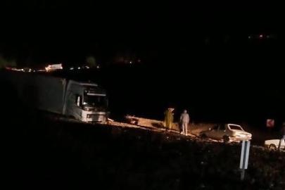 Mersin-Antalya arasında selle gelen mucurlar yolu kapattı