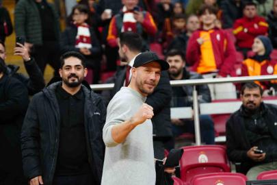 Milan Baros ile Lucas Podolski, RAMS Park’ta