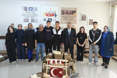 Öğrenciler ilçenin geleneğini okulda yaşatıyor