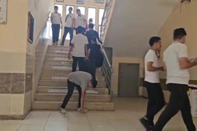 Onlarca öğrencinin bakıp geçtiği pet şişeyi, çöpe atan öğrenci çeyrek altını kazandı