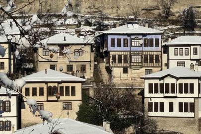 Osmanlı’nın parmak izi Safranbolu kar manzaralarıyla mest etti