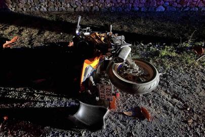 Otomobille çarpışan motosikletin sürücüsü ağır yaralandı