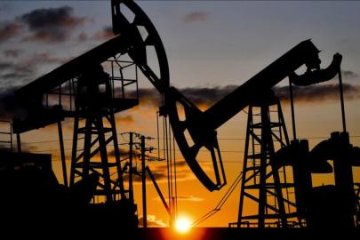 Petrol, 60 doların altına geriledi: İndirimler peş peşe geldi