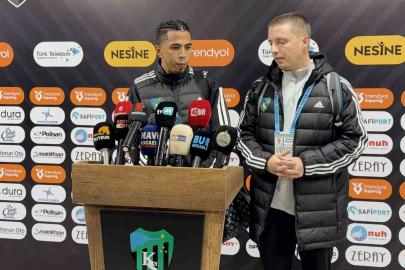 Rigoberto Rivas: "İlk yarıyı 3 puanla kapattığımız için mutluyuz"