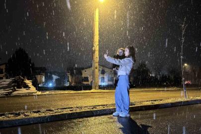 Safranbolu’nun yüksek kesimlerinde kar yağışı etkili olmaya başladı
