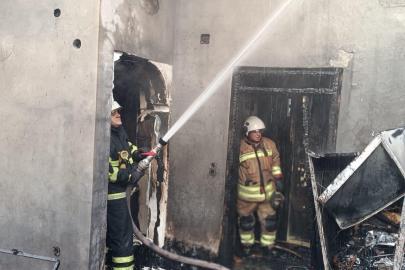 Samandağ’da ev yangını