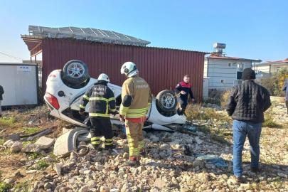 Samandağ’da takla atan otomobilin sürücüsü yaralandı