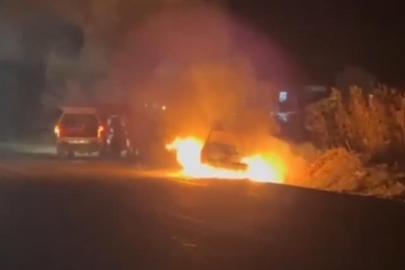 Şanlıurfa’da bir kişi otomobilini ateşe verdi