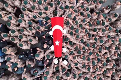 Şehit polise silah arkadaşlarından duygusal veda