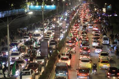 Suriye'de Esad'ın devrilmesinin birinci yılı kutlanıyor