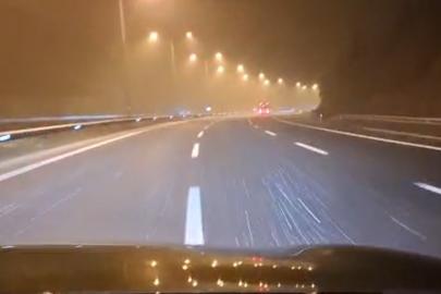 TEM’in Bolu geçişinde tipi şeklinde kar yağışı