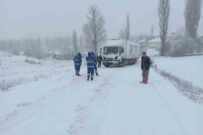 Tokat’ta kar yağışı ulaşımı olumsuz etkiledi
