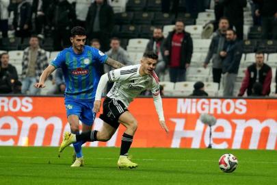 Trendyol Süper Lig: Beşiktaş: 0 - Çaykur Rizespor: 0 (Maç devam ediyor)