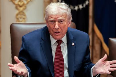 Trump, X'e ceza kesen AB'ye öfkeli. "Hiç memnun değilim"