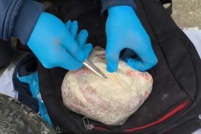Uyuşturucu tacirlerine geçit yok! Erzincan’da 1 kilo 51 gram kokain ele geçirildi