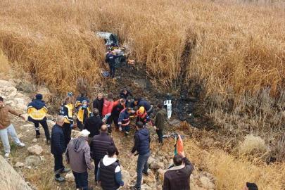 Van’da araç bataklığa uçtu: 5 yaralı