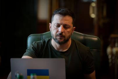 Zelenski'den "Seçim olması için ateşkes lazım" açıklaması