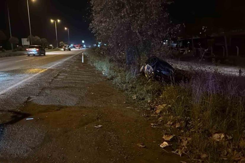 Zonguldak’ta otomobil şarampole uçtu: 2 yaralı