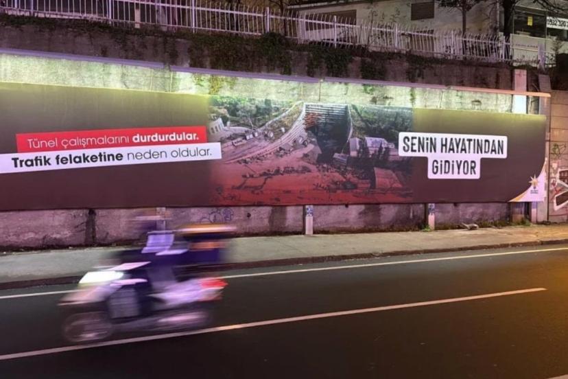 AK Parti’den 'Uyan İstanbul' mesajı: Afişler kaldırılmayacak