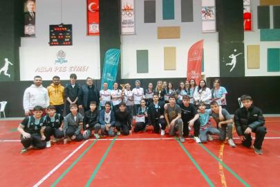 Badminton yıldızlar il birinciliği müsabakaları tamamlandı