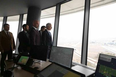 Bakan Uraloğlu: "Toplam 41 bin 52 metrekare inşaat alanına sahip çok sayıda binayı çağın en son teknolojisine uygun olarak inşa ettik"