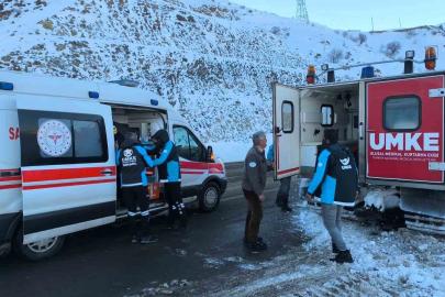 Bingöl’de UMKE’den zorlu şartlarda hasta nakli
