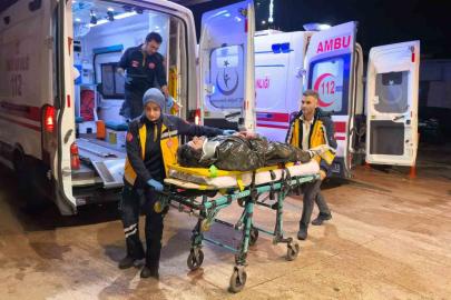 Bursa’da motosiklet yayalara çarptı: 1’i ağır 2 yaralı