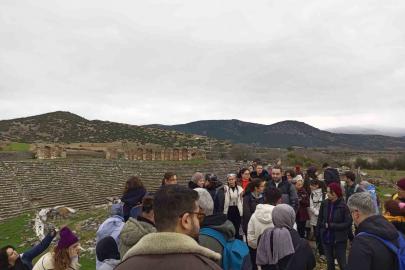Büyükşehir’in turlarıyla vatandaşlar Aydın’ın tarihi ve doğasını keşfediyor