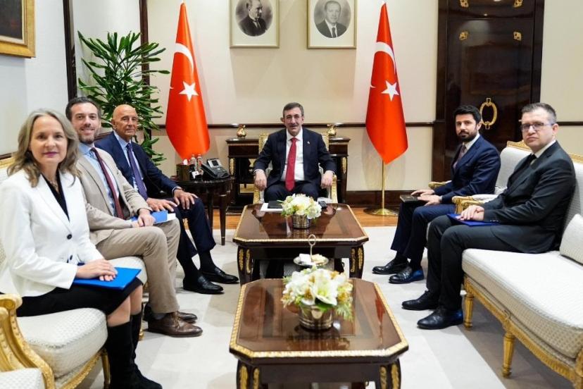 Cevdet Yılmaz, Tom Barrcak ile bir araya geldi